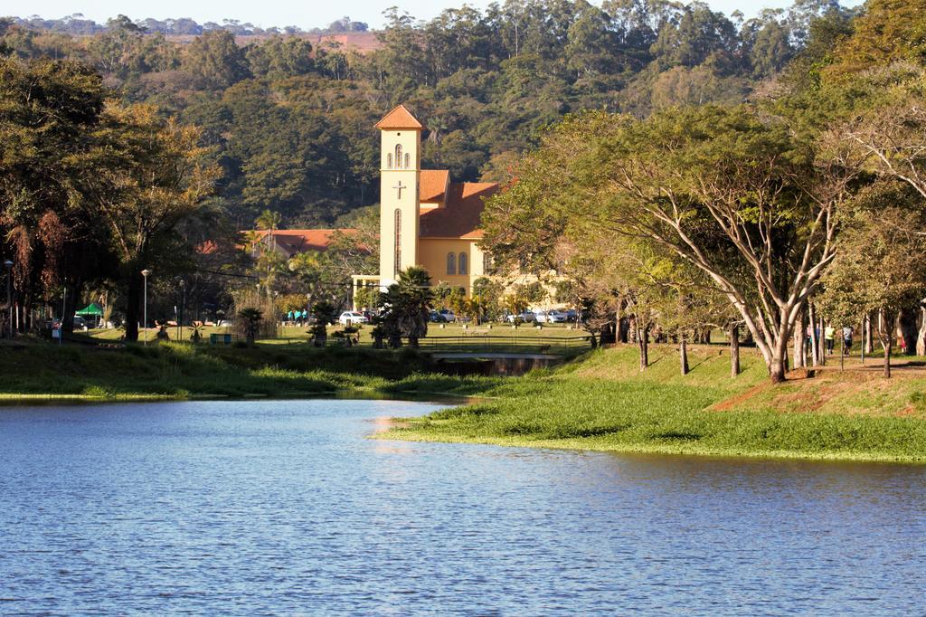Chale Do Lago Araxá 外观 照片